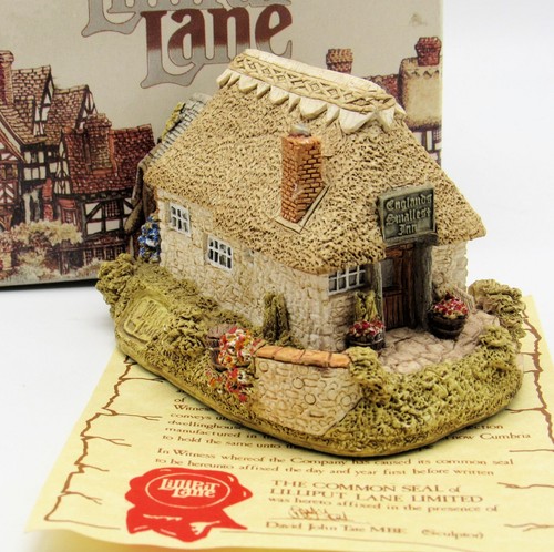 Lilliput lane smallest inn - lilliput, lane,