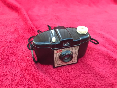 Vintage kodak brownie 127 - vintage,