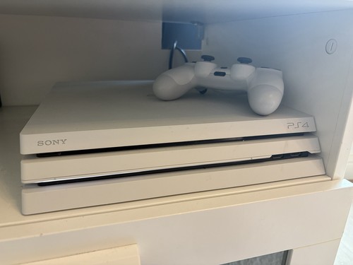 Ps4 pro white with - ps4,