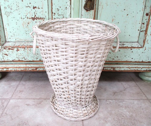 Vintage creamy white - vintage,