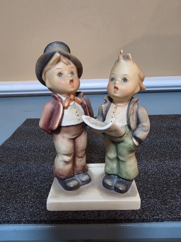 Vintage goebel hummel figurine - hummel,