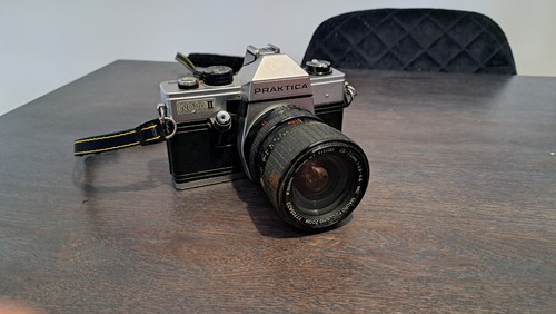 Praktica nova 35mm slr with - nova,
