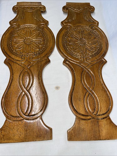 Carved panels pediment - carved,