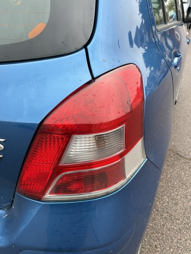 Toyota yaris 2011 rear lights - toyota,
