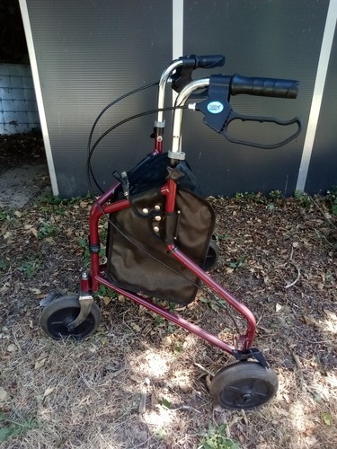 Nrs three wheel rollator - nrs,