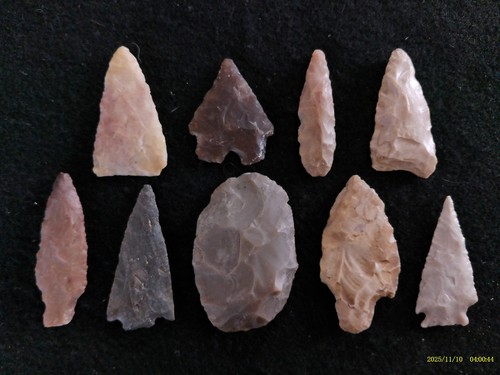 Authentic texas arrowheads - 9,