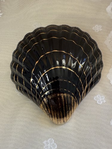 Vintage black gold shell - vintage,