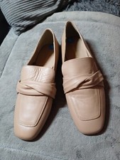 New Maisonette Cinqcent Size8.5/9 Taupe Flat Loafer Style Square Toe Shoes