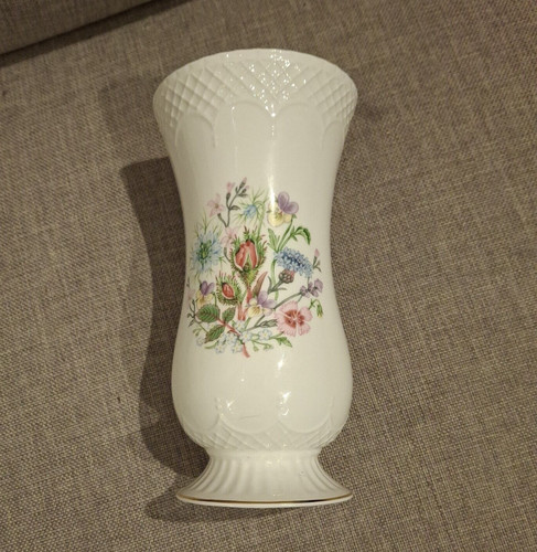 Ainsley pottery wild - ainsley, tudor