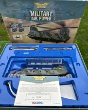 Corgi Boeing-Vertol Chinook HC.1 RAF 18 Squadron Falklands 1982-AA34202- LTD Ed