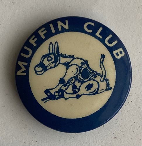 Vintage pin badge muffin - vintage,