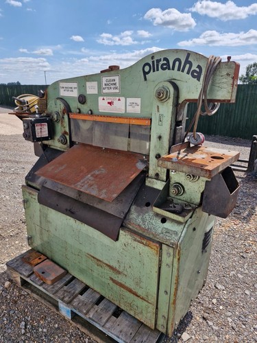 Piranha ton steel - 50, worker