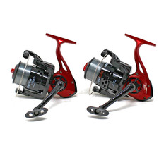 Pair of Fishing reels 5000 size Spinning 10lb line included . Ex display mint