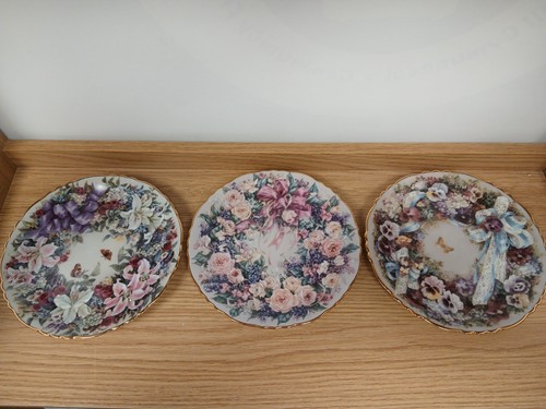 Set floral greetings from - 3,
