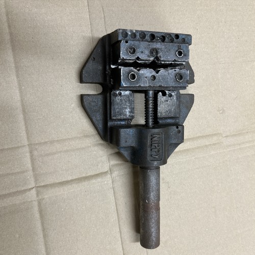 Nippy drill vice made - , in