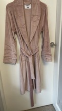 Luxurious Velvet Dressing