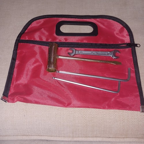 Chainsaw tool kit - chainsaw, for