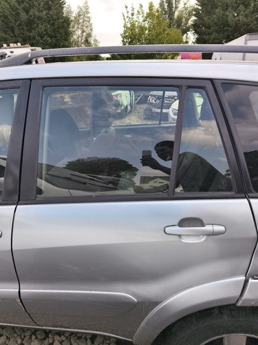 Toyota rav 2000 2005 - toyota, door