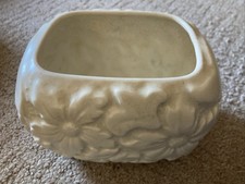 Sylvac White Bowl,no 1827