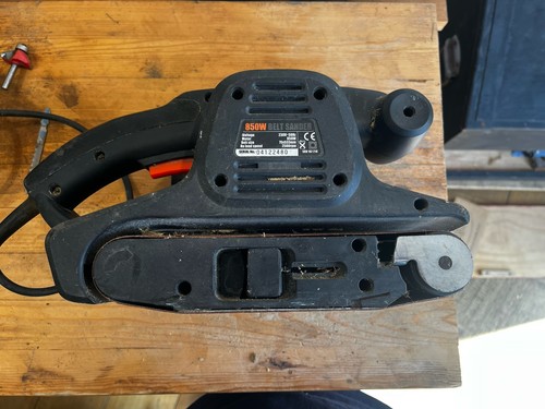 Wickes 850w belt sander - belt,