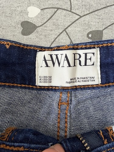 Aware women straight - aware,