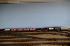 OO Gauge Hornby rake of 10 x
