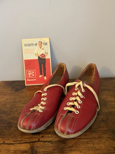 Vintage women bowling - vintage,