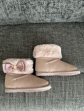 Ted Baker Girls Size 7 Boot Slippers
