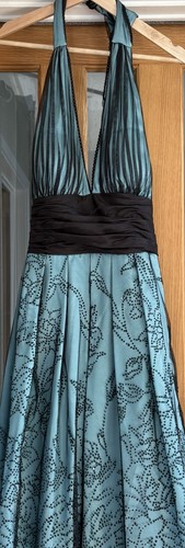 New gorgeous halter neck - new,