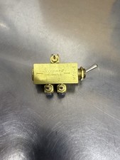 Clippard MTV-5 Brass Toggle Valve 