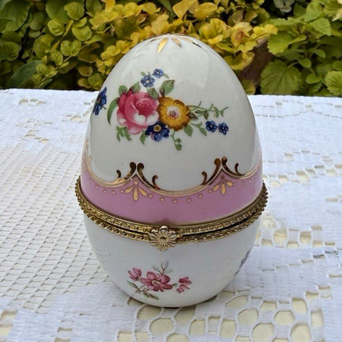 House valentina egg - house, of