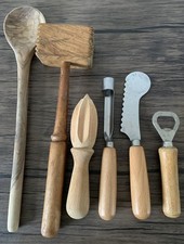 6 Wooden Kitchen Utensils