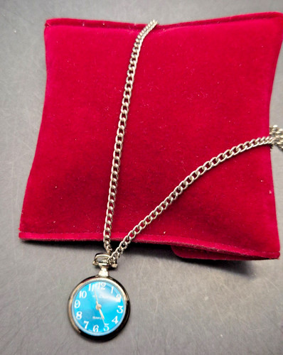 Chat striking blue dial - le,