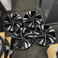 Ex Display 18” Volvo R design4 Style Gloss Black/Pol Alloy Wheels V40 C30 + more