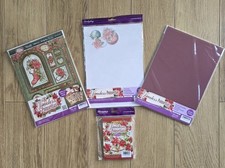 Hunkydory Timeless Poinsettias