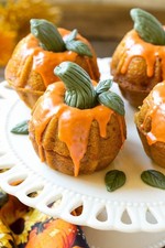 12 Pumpkins Halloween Mould Nest Cupcakes Spiral Swirl Bunt Round Baking Muffins