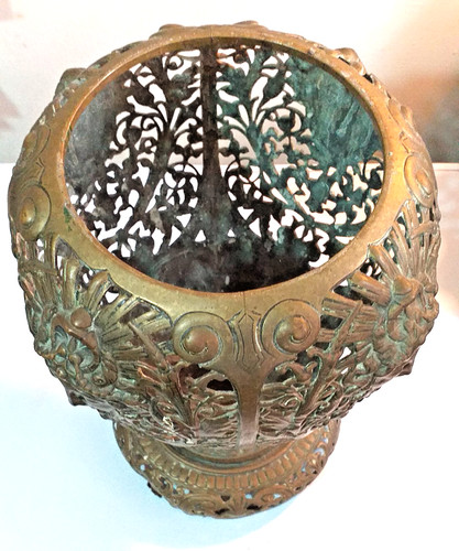 Large vintage brass filigree - large,