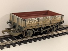 Hornby R6338 OO Gauge 3 Plank