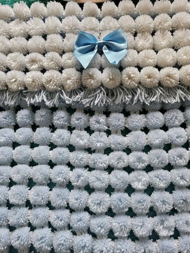 Beautiful pom - , turnover