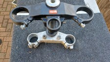 APRILIA SL1000 FALCO MILLE RSV 1000 98-04 TOP AND BOTTOM FORK YOKES