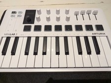 Arturia Minilab 3 USB Keyboard Controller - White (231501)