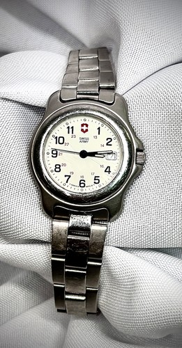 Swiss army victorinox quartz - swiss,