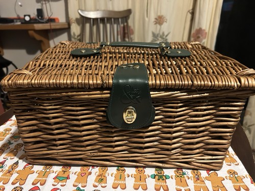 Wicker hamper empty with - wicker,