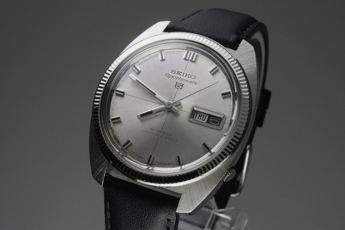 Vintage 1967 japan - 1967, seiko
