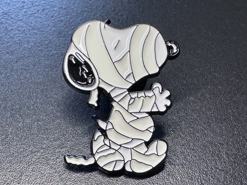 Snoopy halloween mummy enamel - halloween,