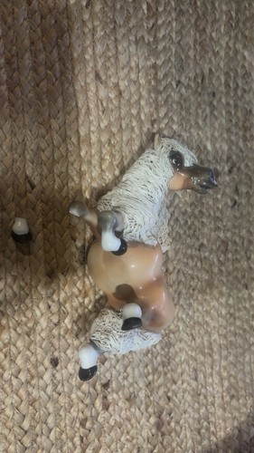 Cheval laid down brown - laid,