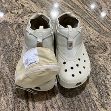SIZE 8 • SATISFY x CROCS