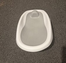 Baby bath tub