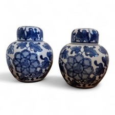 Vintage Oriental Ginger Jar Blue And White Pot With Lid 1 Of Pair