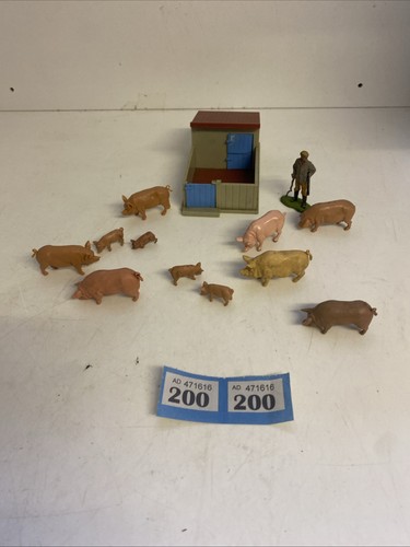 Britains pigs and - britains, farm